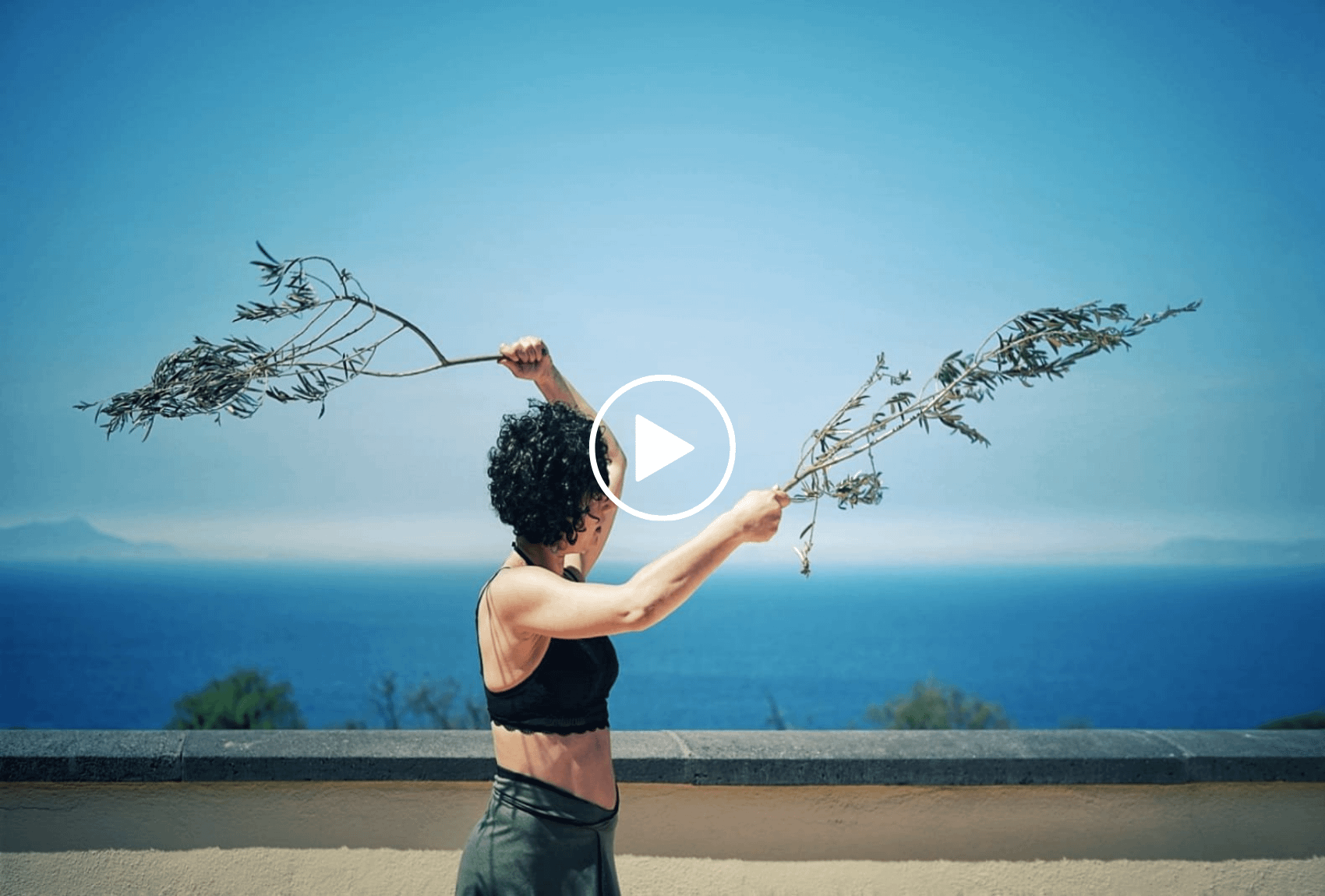 “Our dance retreat in paradise. Together we created LIKMONCELLO a choreography with no end and not restricted by 4 walls. Inspired by the ocean and of course the lemons.”